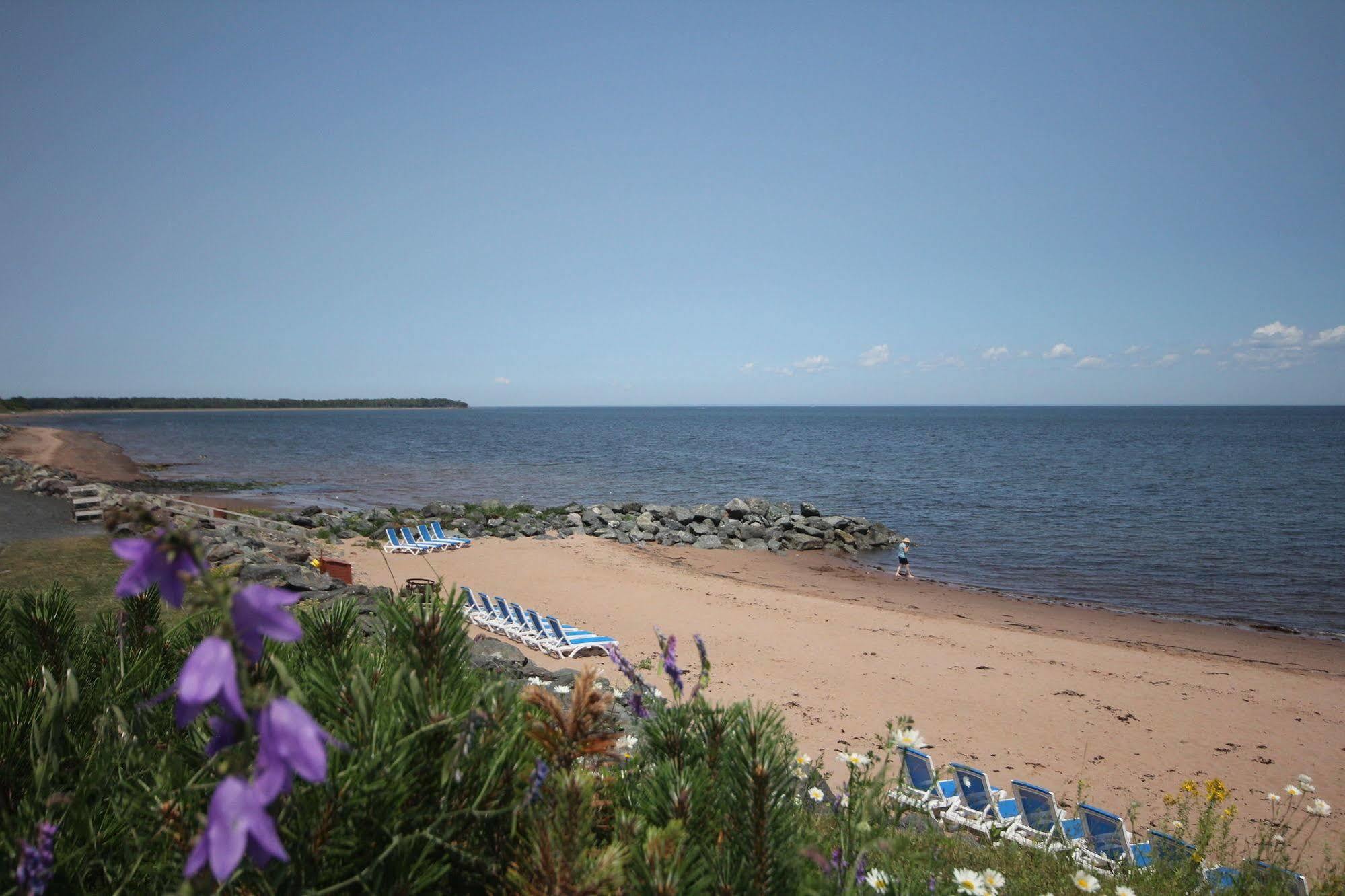 Pictou Lodge Beach Resort Exteriör bild