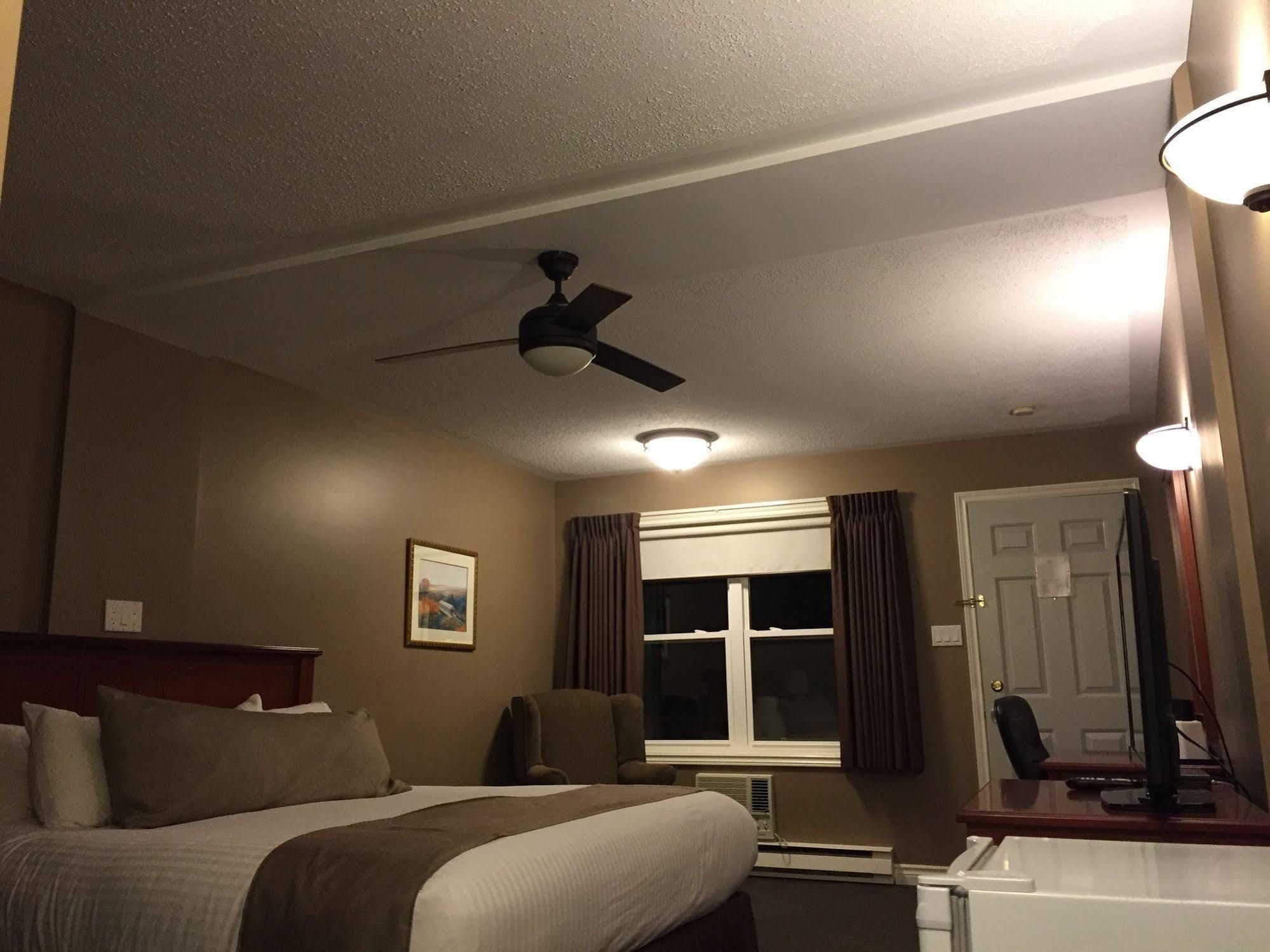 Pictou Lodge Beach Resort Exteriör bild