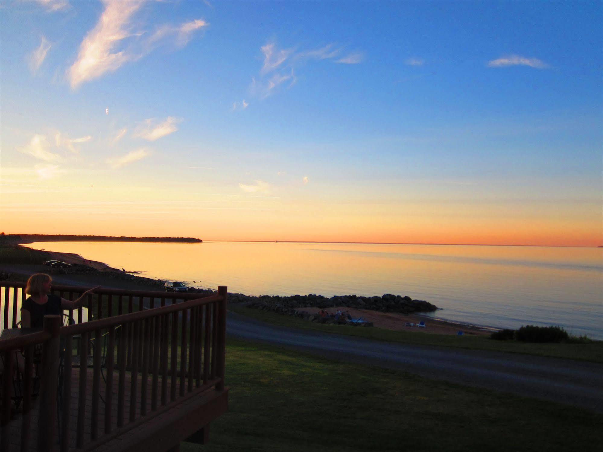 Pictou Lodge Beach Resort Exteriör bild
