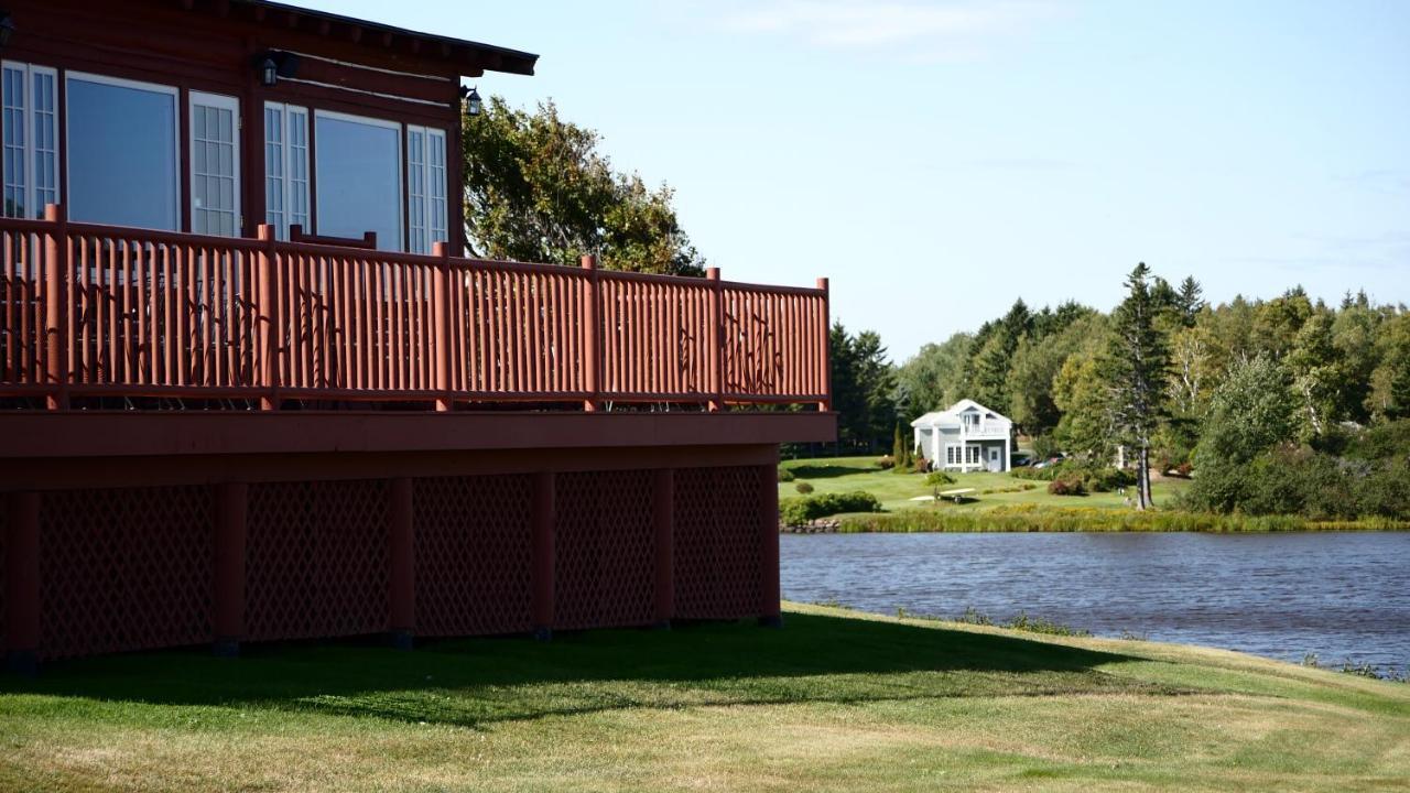 Pictou Lodge Beach Resort Exteriör bild
